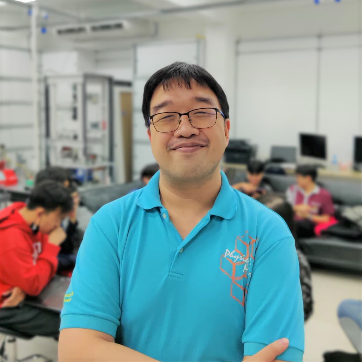 Dr. Poompong Chaiwongkhot